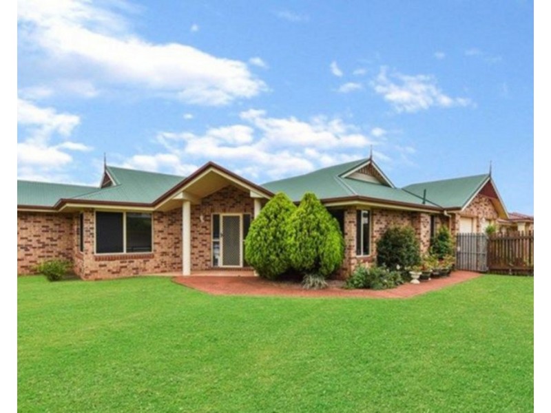 34 Wood Drive, Middle Ridge QLD 4350