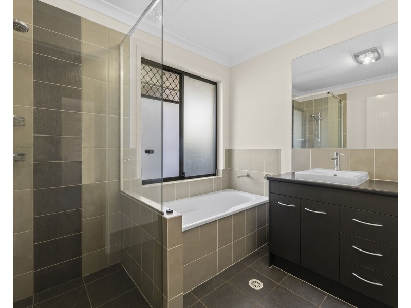 174a South Street, Centenary Heights QLD 4350