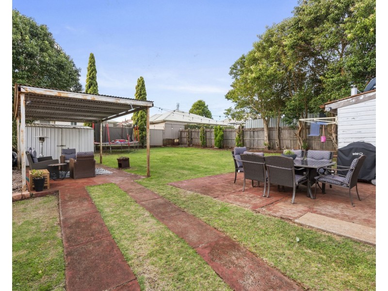 11 Kelly Street, Harlaxton QLD 4350