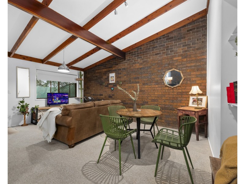 8/1 Whichello Street, Newtown QLD 4350