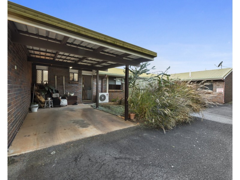 8/1 Whichello Street, Newtown QLD 4350