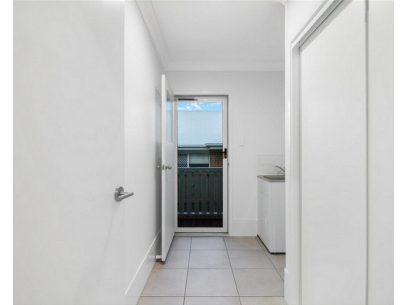 9 Broadmead Street, Glenvale QLD 4350