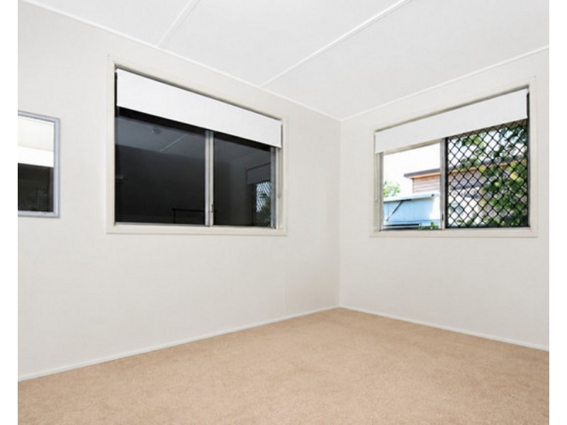 15 Raff Street, North Toowoomba QLD 4350