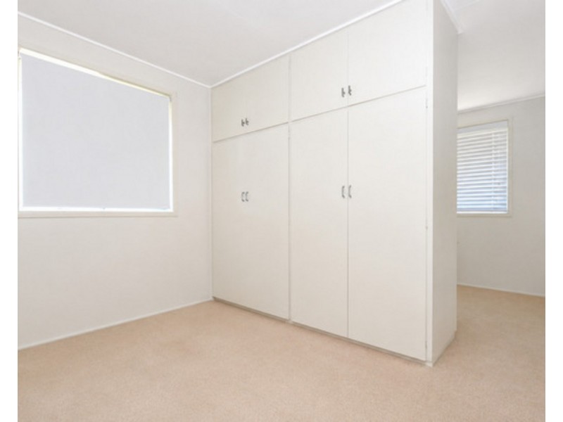 15 Raff Street, North Toowoomba QLD 4350