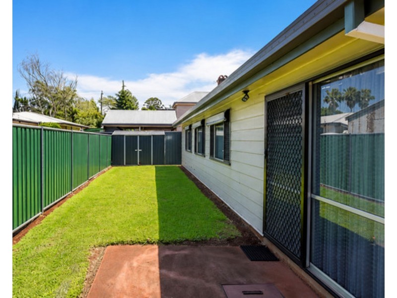 15 Raff Street, North Toowoomba QLD 4350