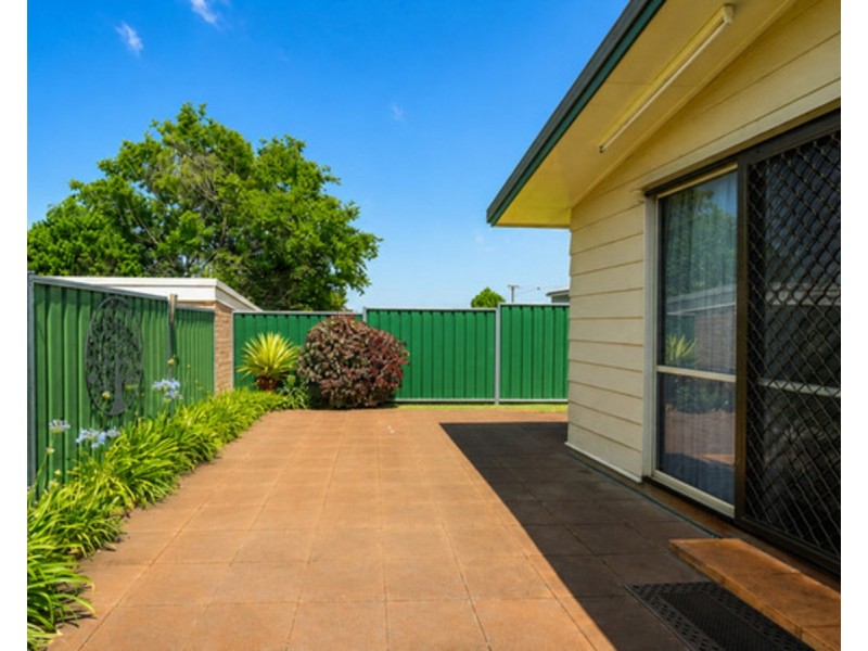 15 Raff Street, North Toowoomba QLD 4350