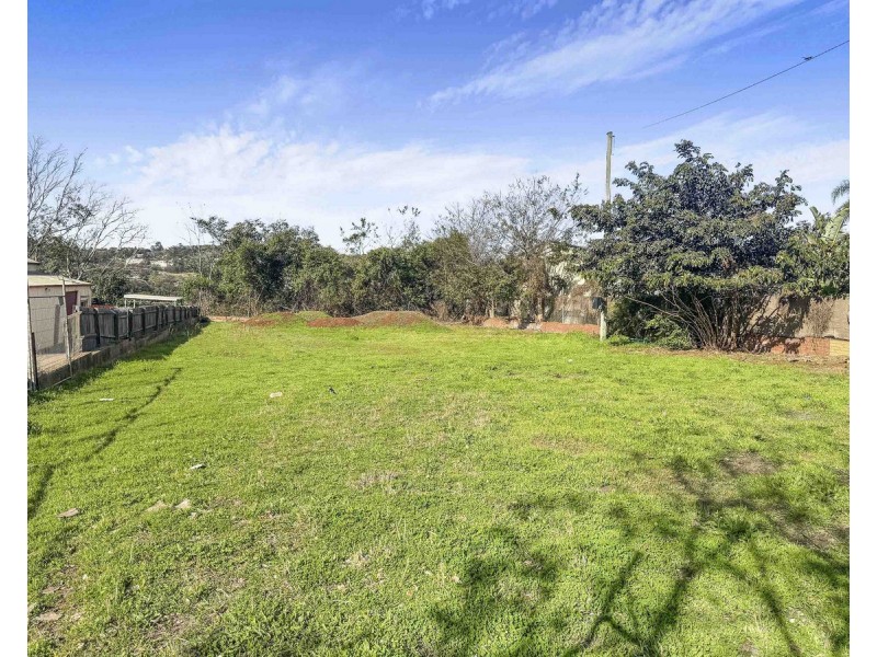8 Vanity Street, Rockville QLD 4350