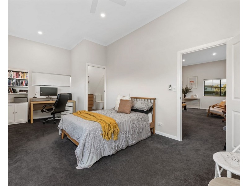 10 Brangus Street, Harristown QLD 4350