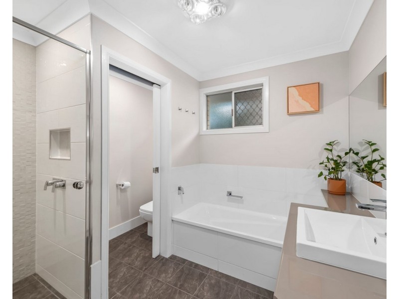 10 Brangus Street, Harristown QLD 4350