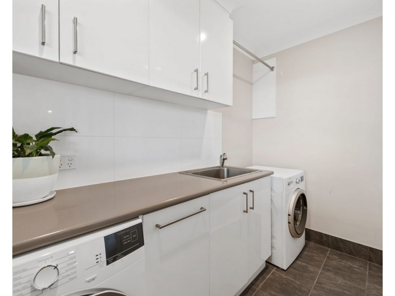 10 Brangus Street, Harristown QLD 4350