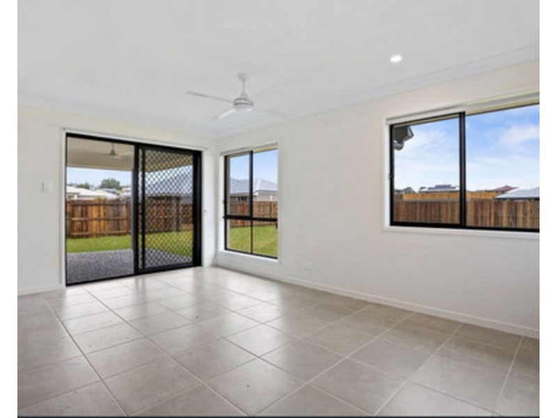 19 Abbeyfeale Circuit, Meringandan West QLD 4352