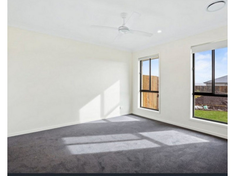 19 Abbeyfeale Circuit, Meringandan West QLD 4352
