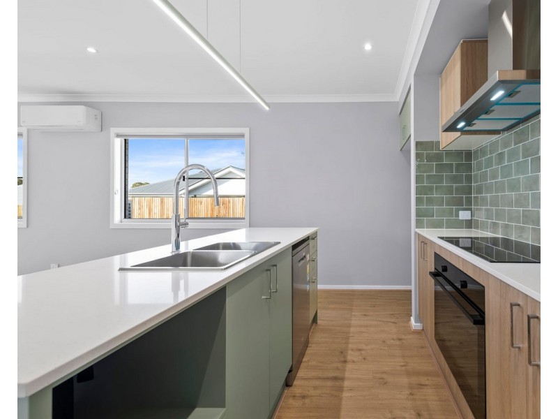 9 Honora Street, Meringandan West QLD 4352