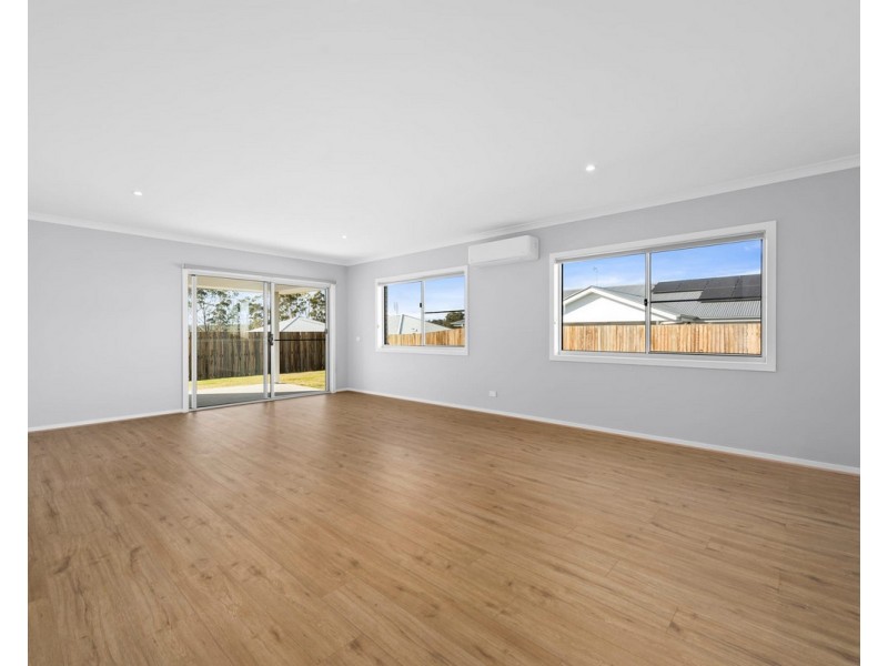 9 Honora Street, Meringandan West QLD 4352
