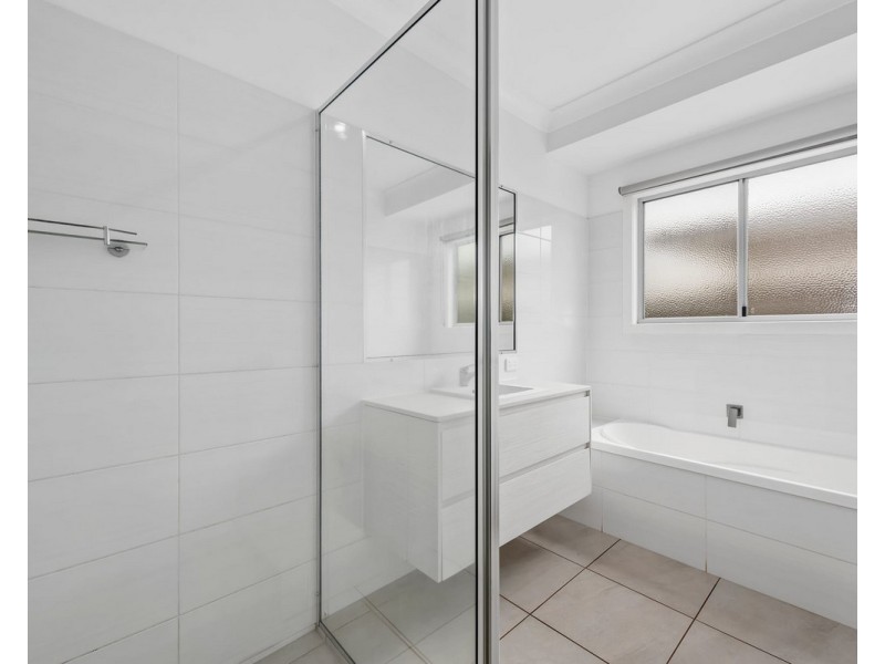11 Sportsman Drive, Kleinton QLD 4352