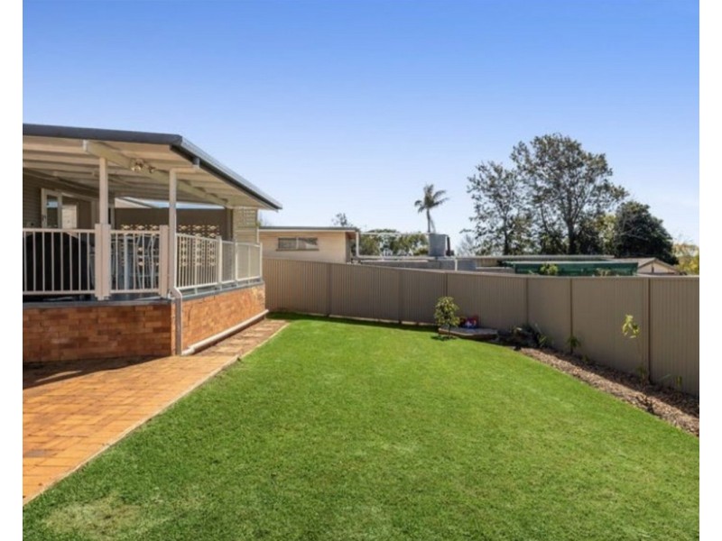 8 Empress Street, Centenary Heights QLD 4350