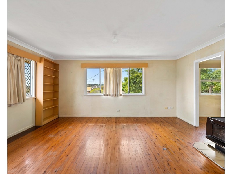 30 Cortess Street, Kearneys Spring QLD 4350