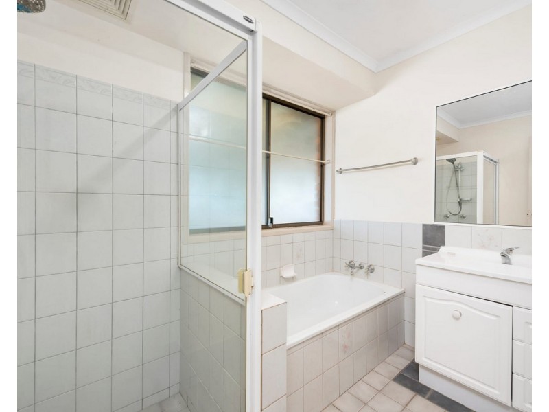 39 Banksia Street, Newtown QLD 4350