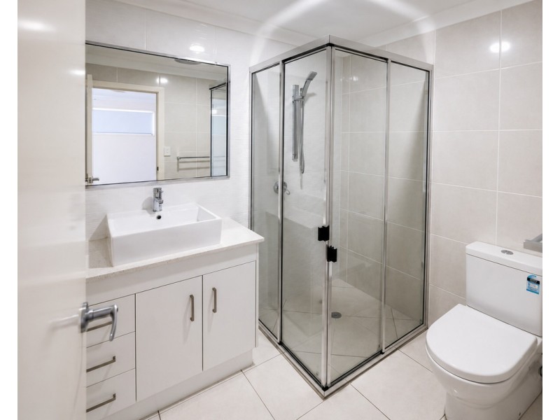 1/2 Walton Street, North Toowoomba QLD 4350