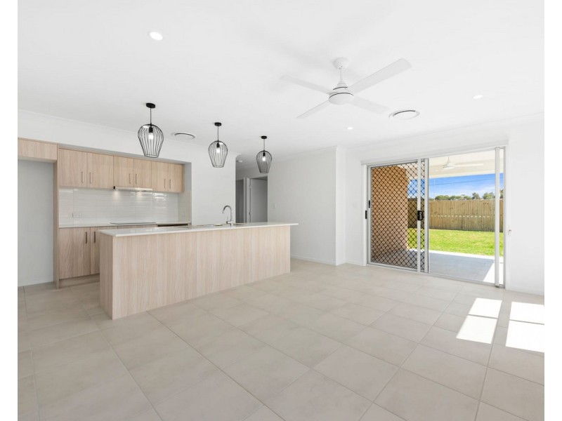 8 Maynes Street, Rosenthal Heights QLD 4370