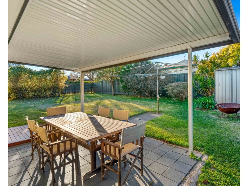 73 Debra Street, Centenary Heights QLD 4350
