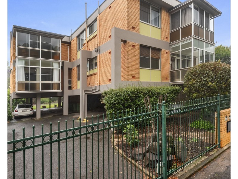 2/33 – 35 Godsall Street, East Toowoomba QLD 4350