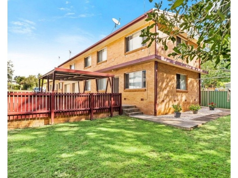 3/277a James Street, Newtown QLD 4350
