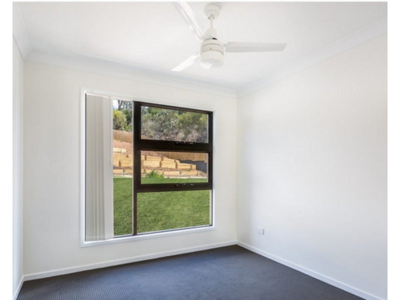 2/11 McInnes Crescent, Glenvale QLD 4350