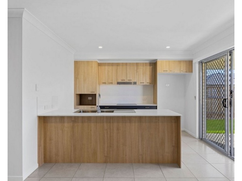 1/30 Reaside Road, Walloon QLD 4306