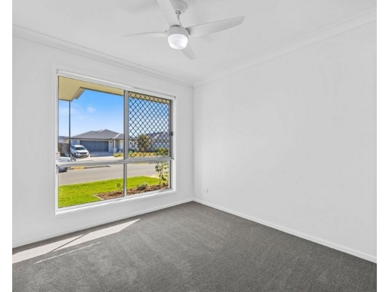1/30 Reaside Road, Walloon QLD 4306