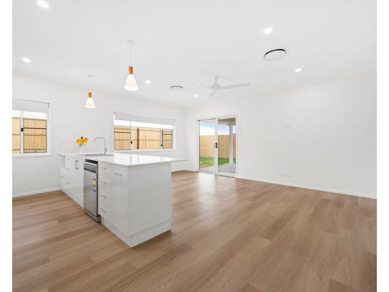 17 Dunmall Crescent, Glenvale QLD 4350