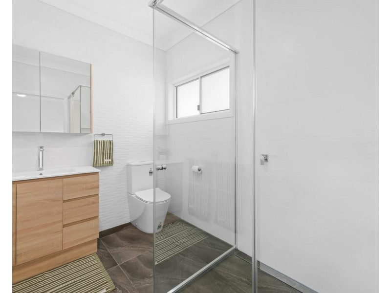 17 Dunmall Crescent, Glenvale QLD 4350