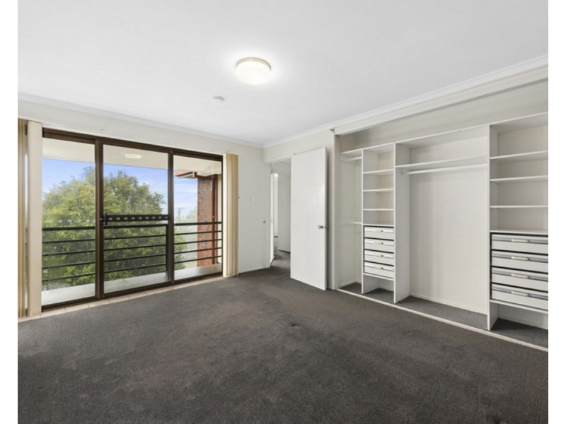 1/33 Hoey Street, Kearneys Spring QLD 4350