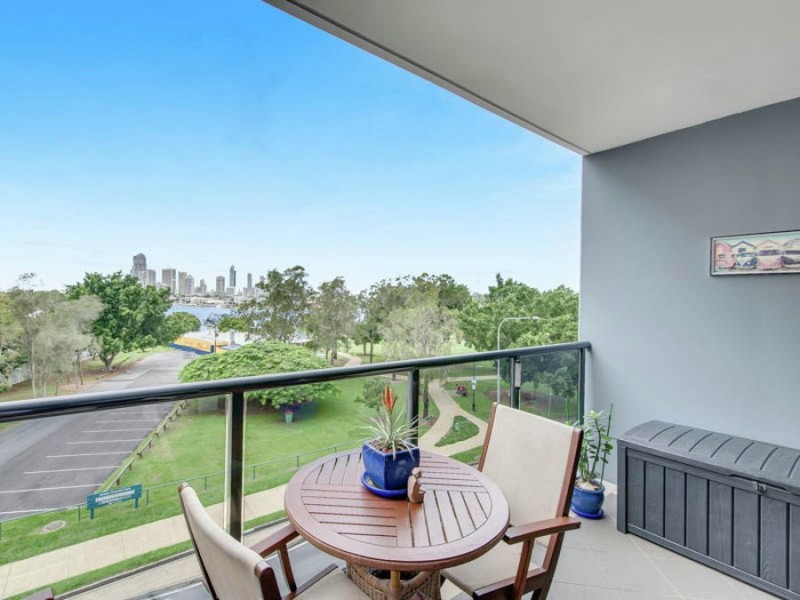 713/2 Aqua Street, Southport QLD 4215