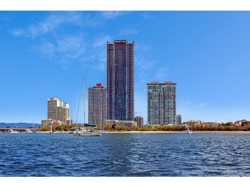 905/2 Como Crescent, Southport QLD 4215