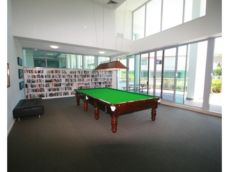 512B/1 Como Crescent, Southport QLD 4215