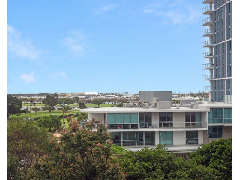 17/18 Queen Street, Southport QLD 4215