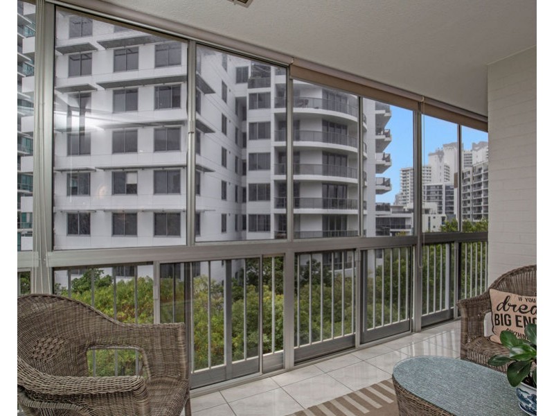 17/18 Queen Street, Southport QLD 4215