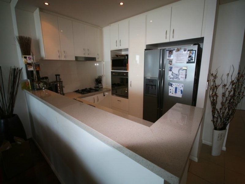 1 Como Crescent, Southport QLD 4215