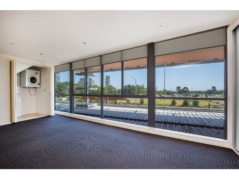 1 Como Crescent, Southport QLD 4215