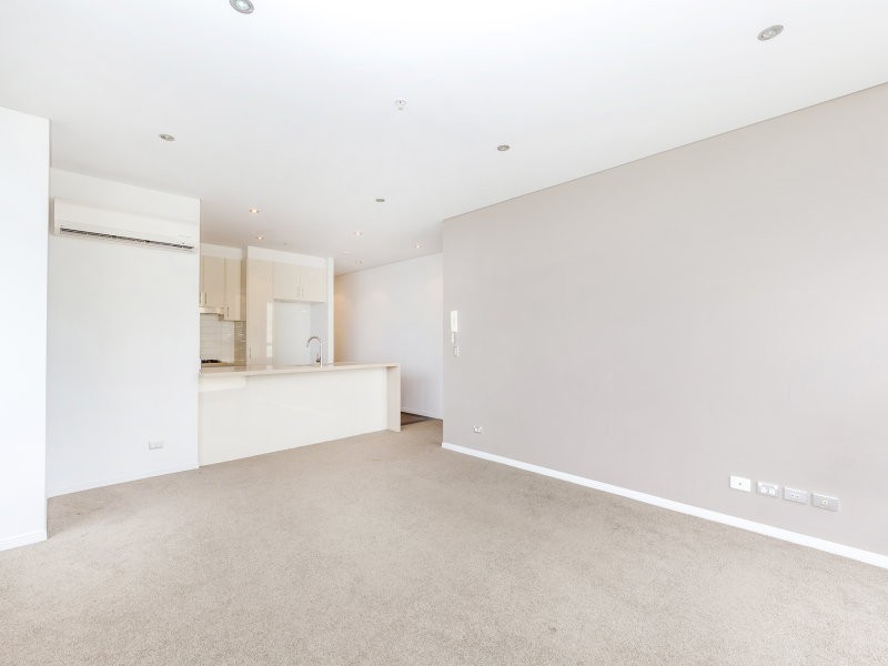 1704/2 Aqua Street, Southport QLD 4215