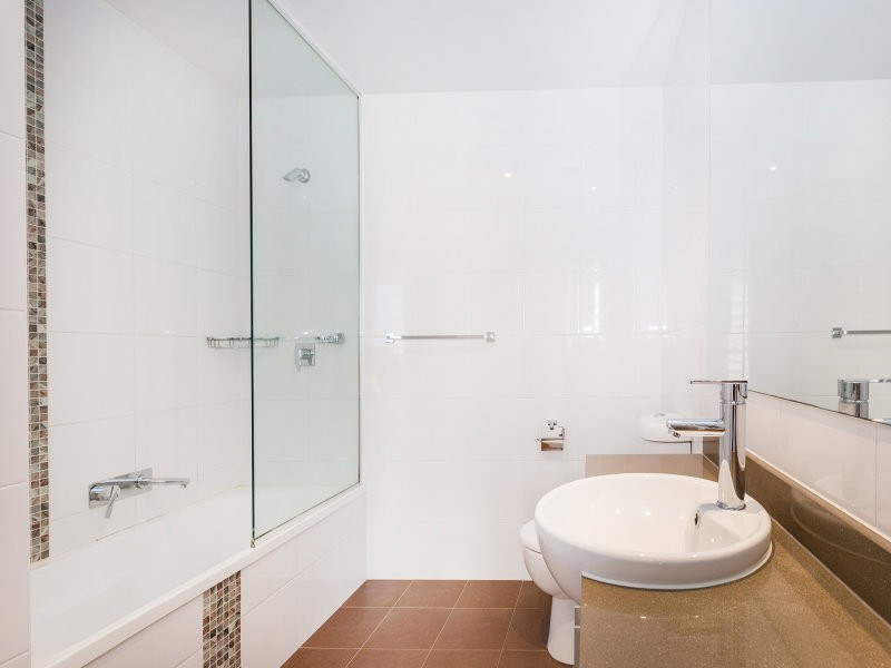 1704/2 Aqua Street, Southport QLD 4215