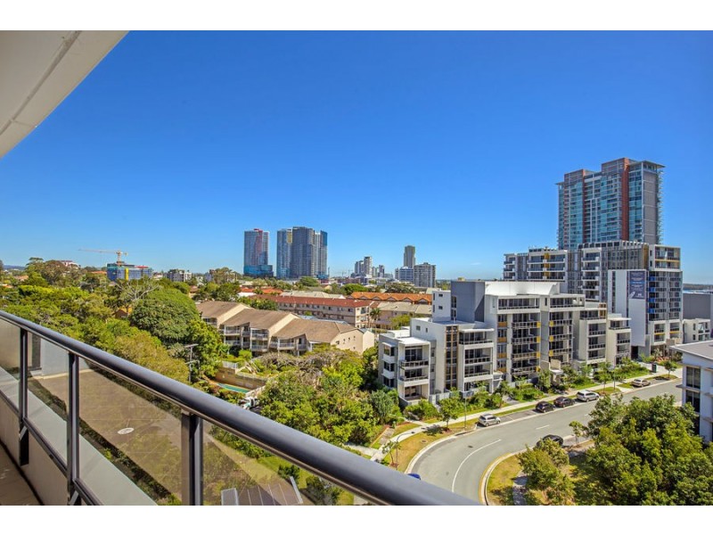 2 Aqua Street, Southport QLD 4215