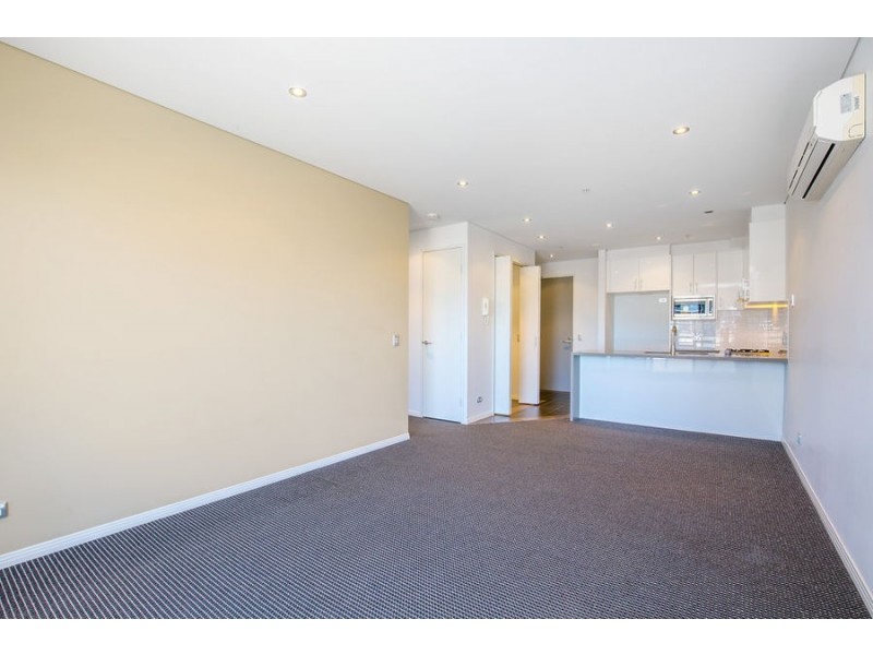 2 Aqua Street, Southport QLD 4215