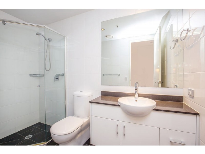 2 Aqua Street, Southport QLD 4215