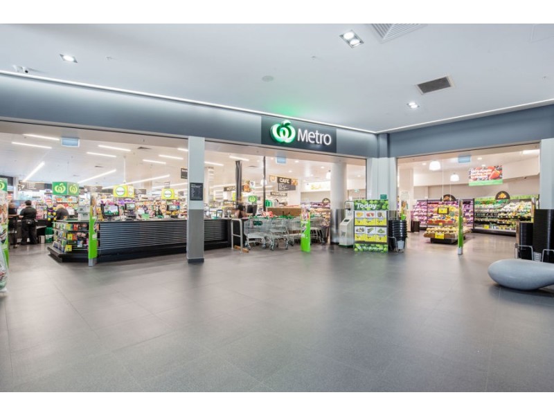 2 Aqua Street, Southport QLD 4215