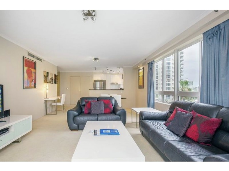 1 Hughes Avenue, Main Beach QLD 4217