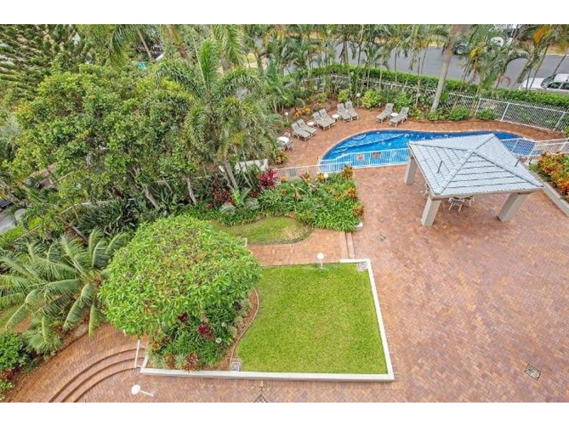 1 Hughes Avenue, Main Beach QLD 4217