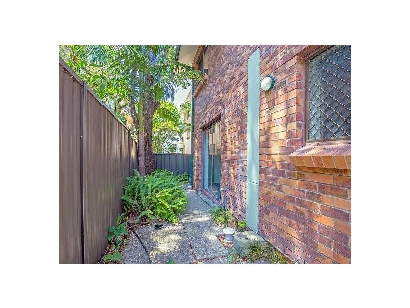 3/15 Baker Avenue, Labrador QLD 4215