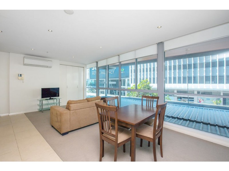 516B/1 Como Crescent, Southport QLD 4215